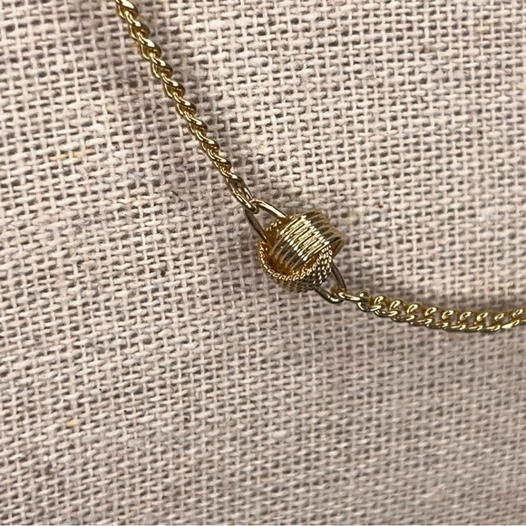 Vintage Avon Gold Knit Necklace Retro Classic Spring Ring Closure 16” Length - Picture 4 of 9